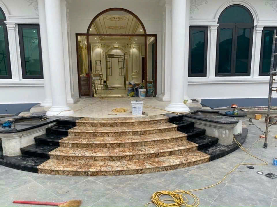 204348598864574111323