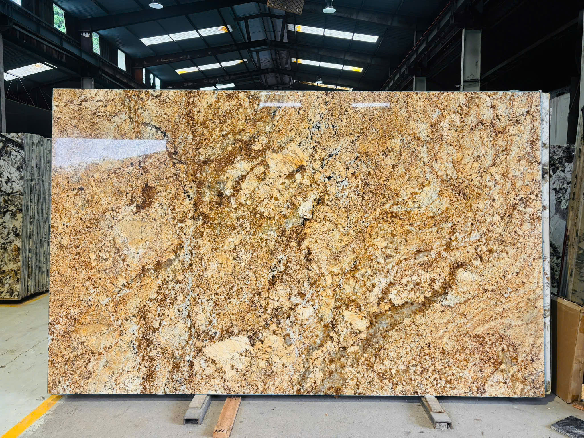 204348598864574111330