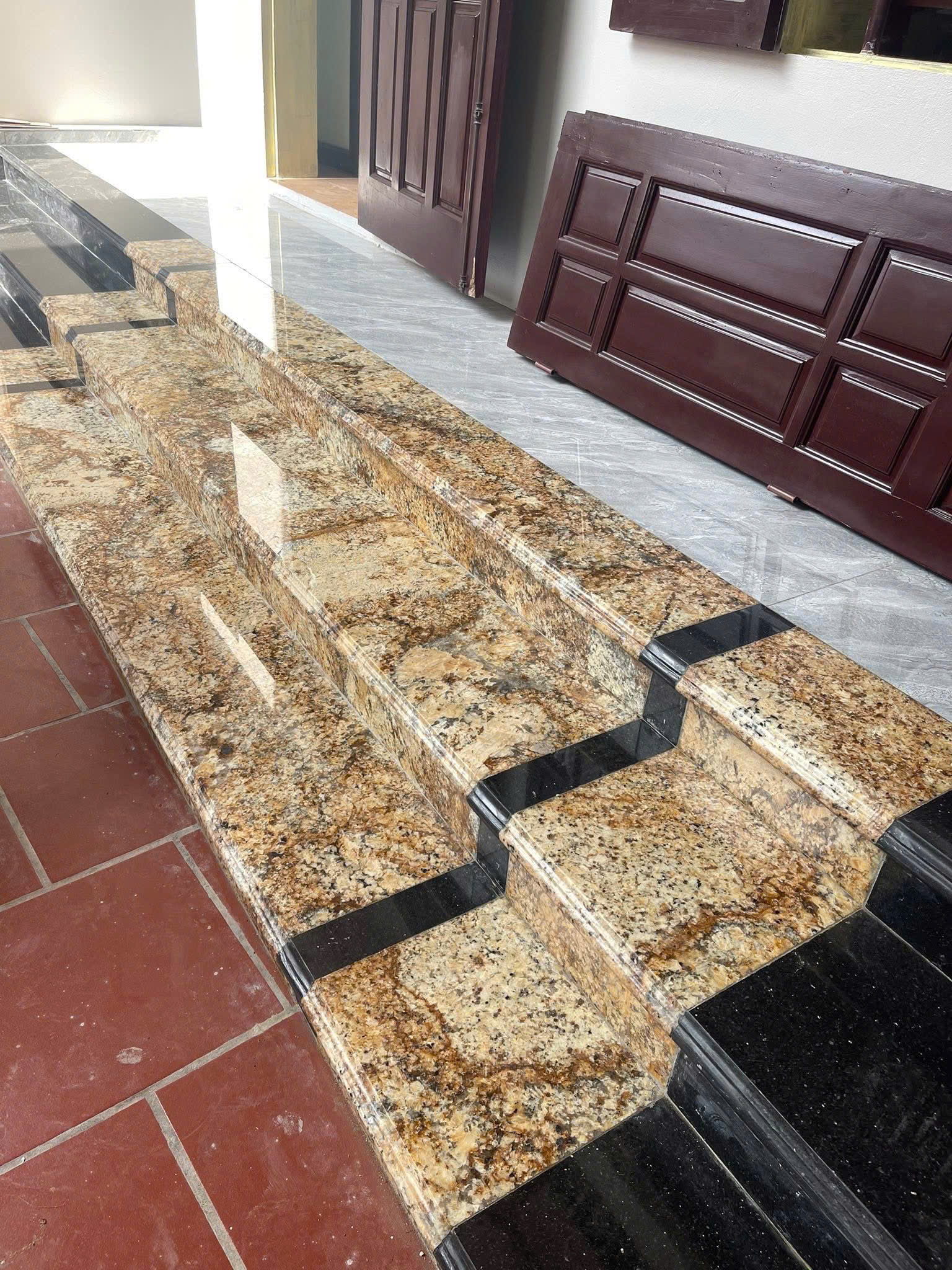 327232792206315896626