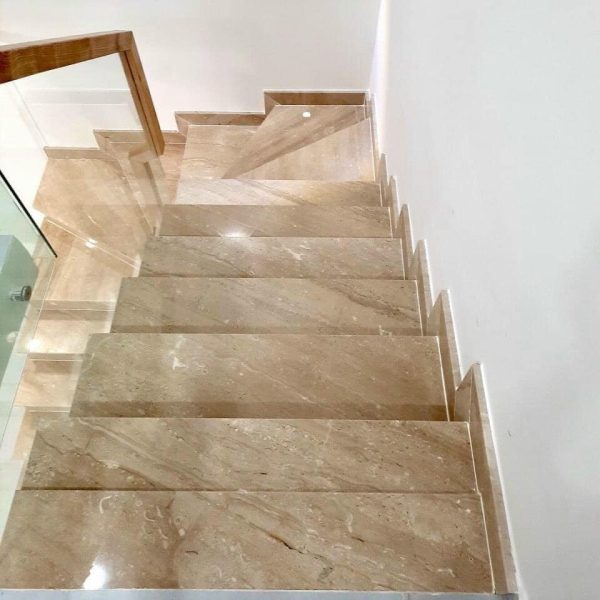 Đá ốp cầu thang Vân Gỗ Chéo